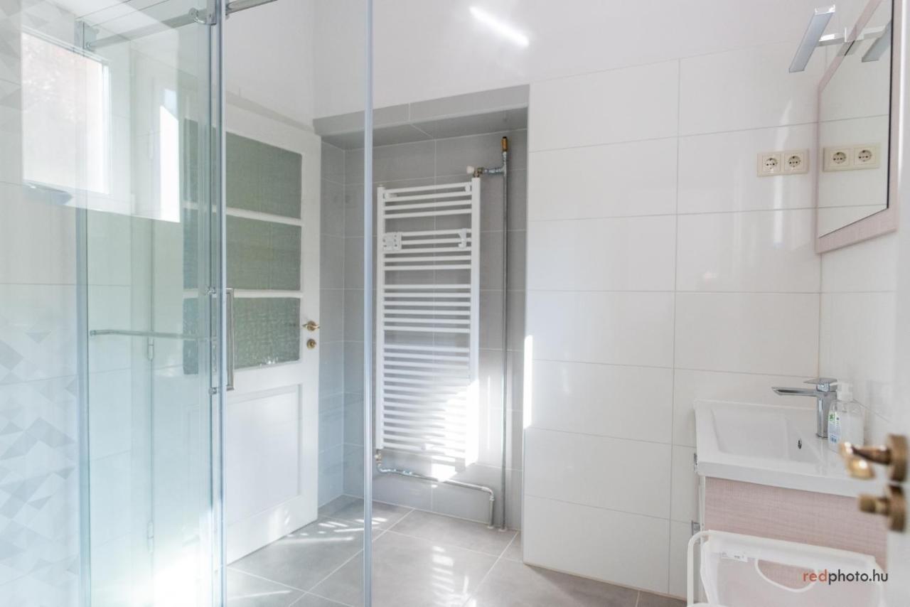 Zefir Apartments 블로톤퓌레드 외부 사진