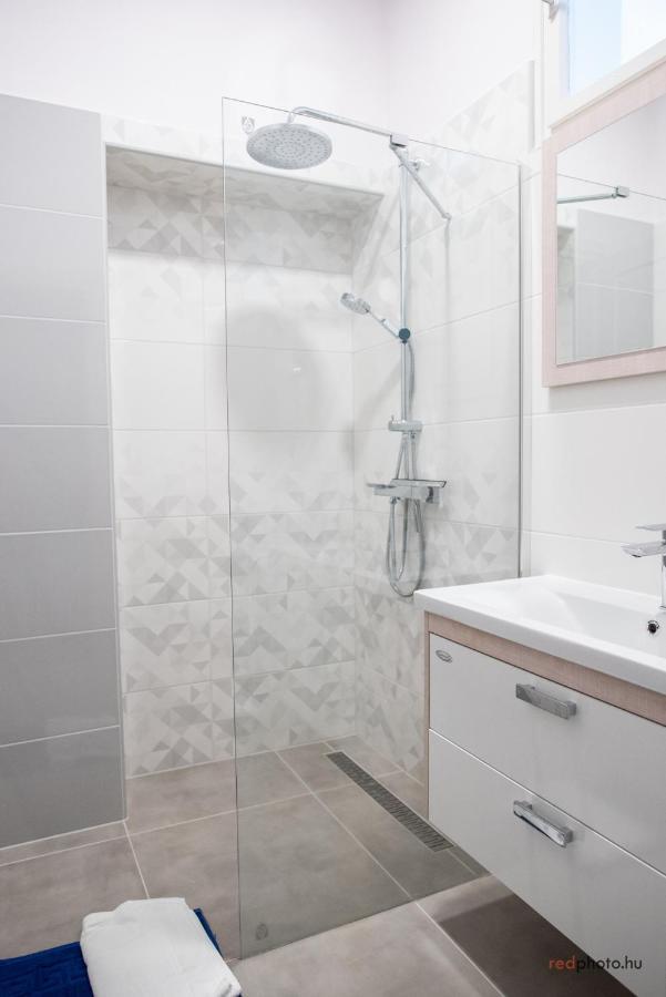 Zefir Apartments 블로톤퓌레드 외부 사진