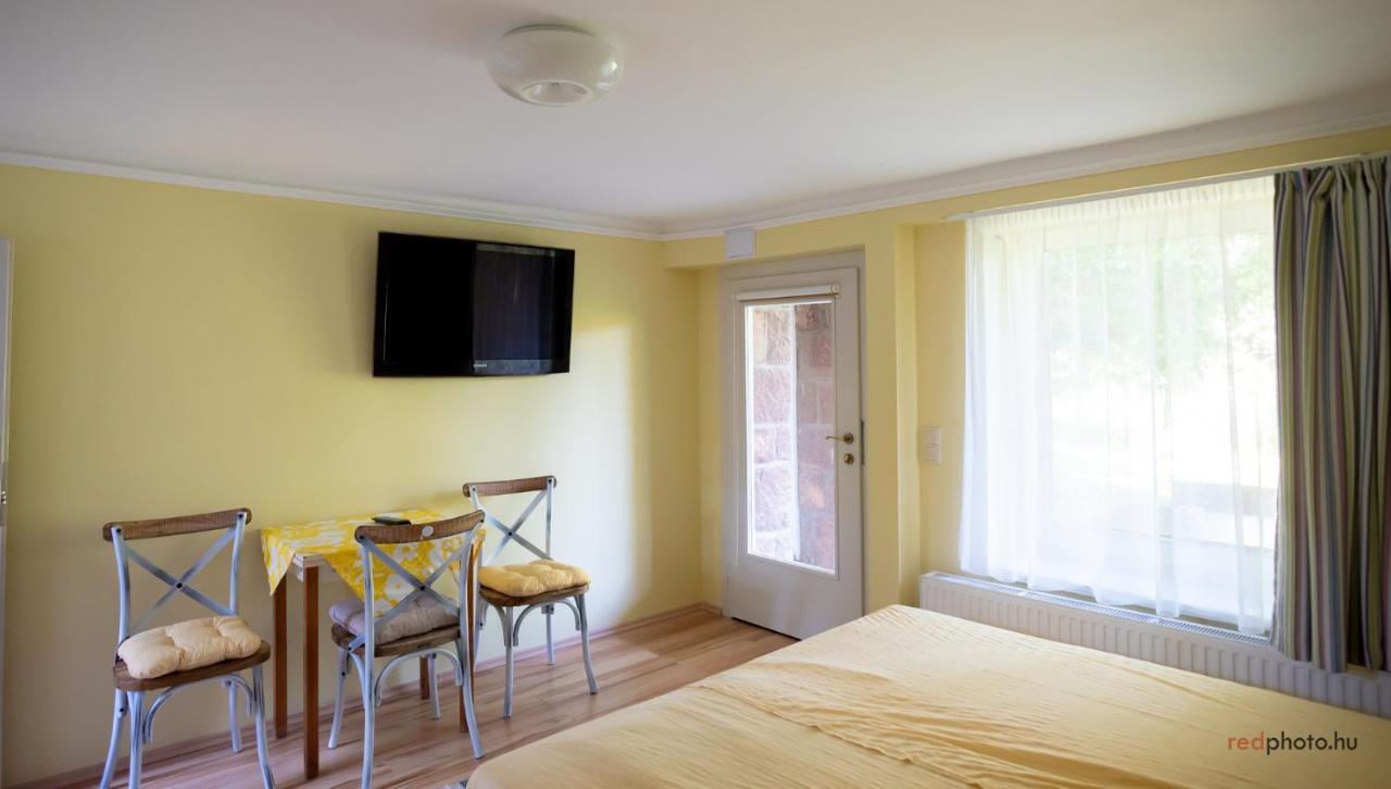 Zefir Apartments 블로톤퓌레드 외부 사진