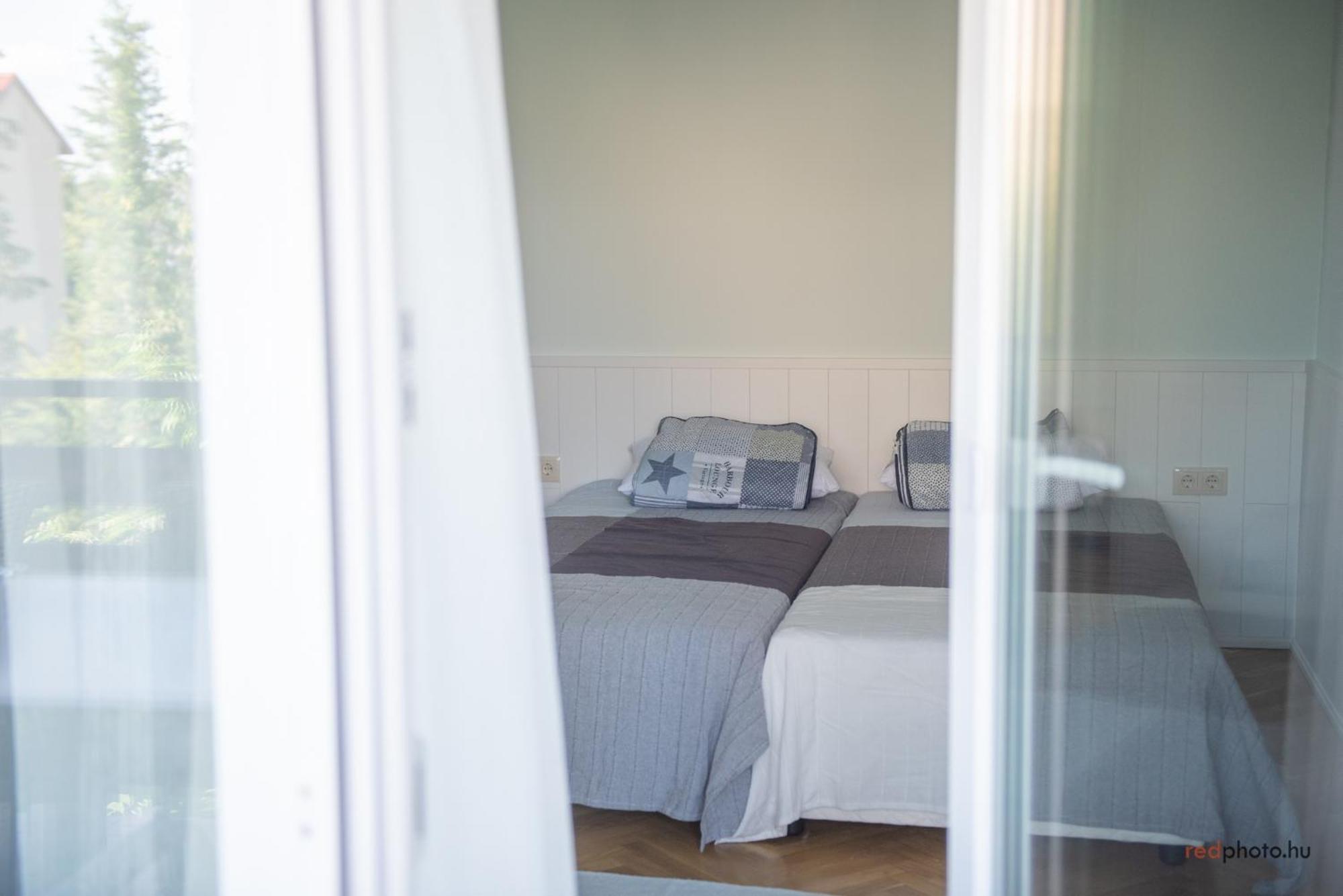 Zefir Apartments 블로톤퓌레드 외부 사진