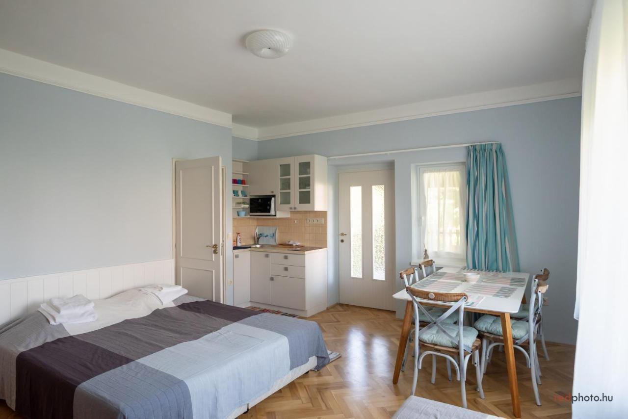 Zefir Apartments 블로톤퓌레드 외부 사진